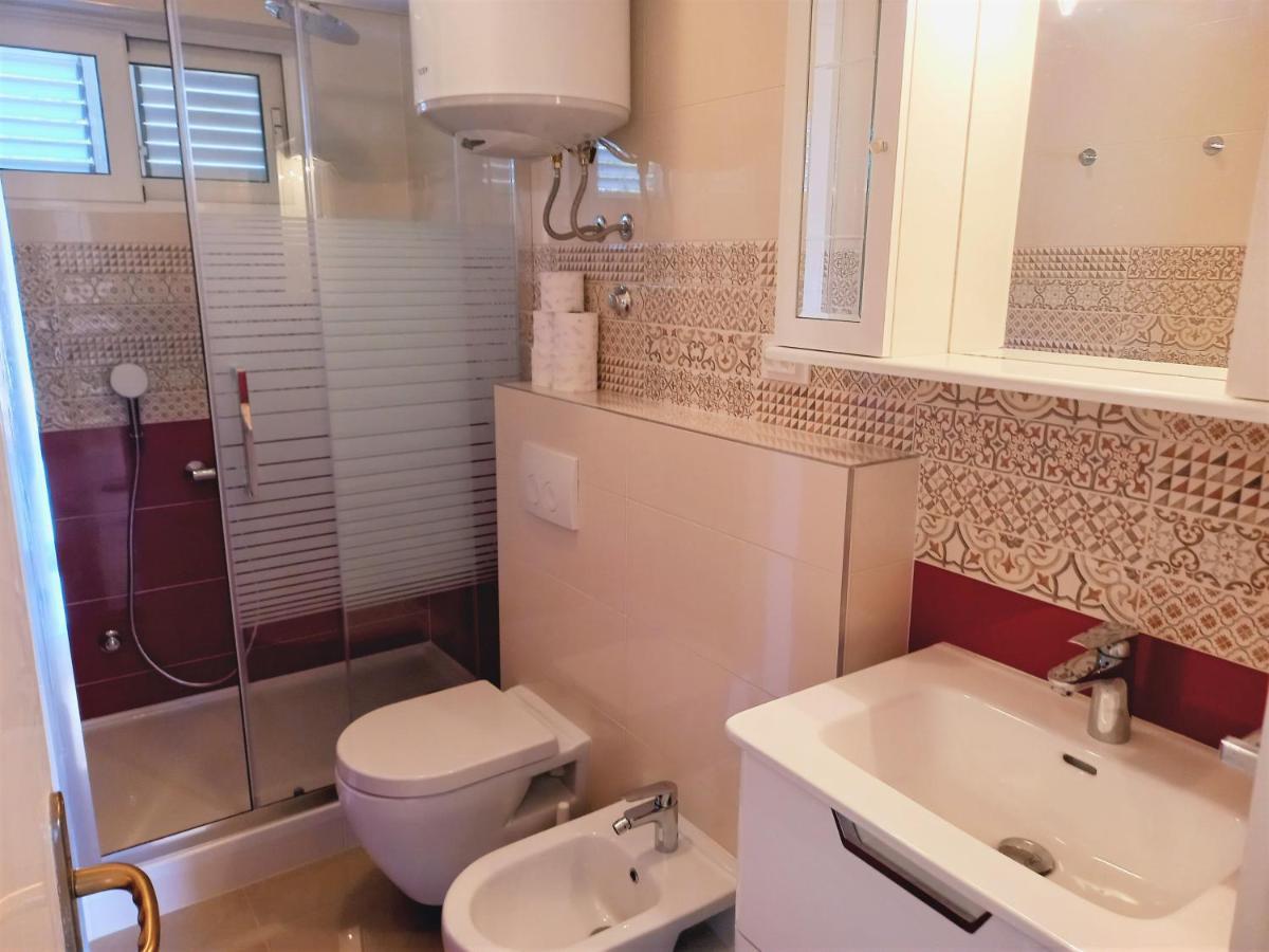 Apartments & Room Masa Starigrad Paklenica Exterior photo